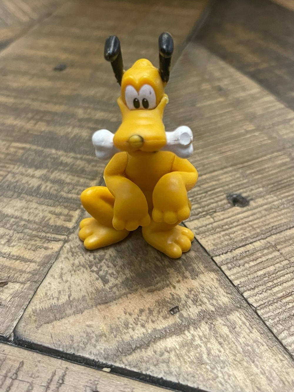 Disney Pluto dog Mickey Mouse Club PVC figurine 2.5”